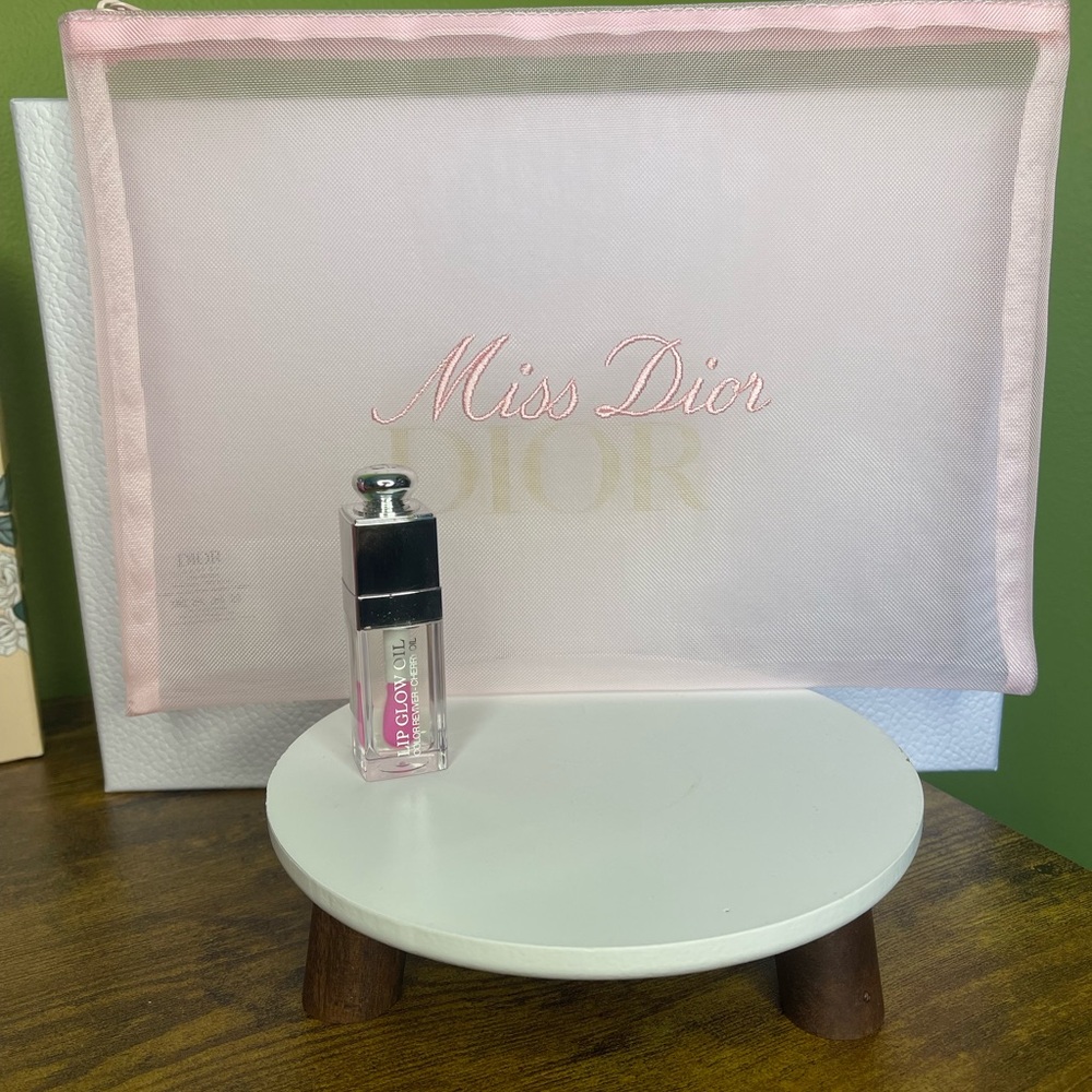 Miss Dior Pink Mesh Pouch + Dior lip oil in universal clear